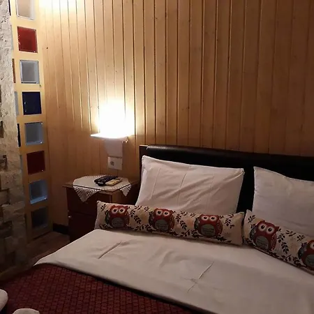Otel The First