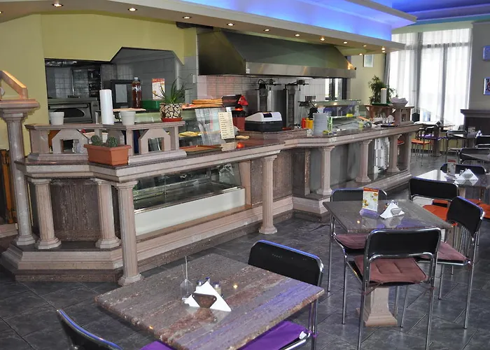 호텔 The First Gjirokastër