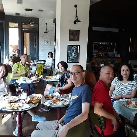 Hotel The First Gjirokastër