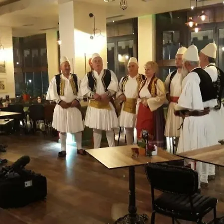 The First Szálloda
